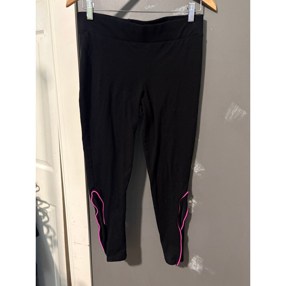 Torrid size 1 black and neon pink leggings